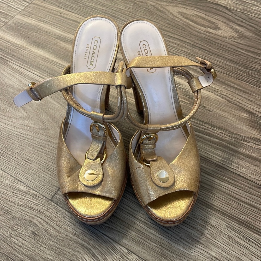 Coach Tammy Heel in Gold - Size 8.5